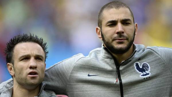 Benzema y Valbuena protaganizaron un escándalo en Francia por un video íntimo.