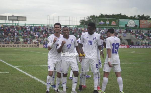 La Sub-20 de Honduras ya se encuentra en el estadio Yankel Rosenthal de San Pedro Sula. Foto: Neptalí Romero.