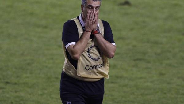 La dirigencia del Motagua no le perdonó a Diego Vázquez la humillante eliminación de Liga de Campeones Concacaf tras caer 5-0 ante Seattle Sounders.