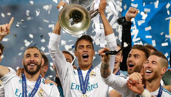 arane celebrando la Champions que conquistó el Real Madrid en Kiev tras vencer al Liverpool.