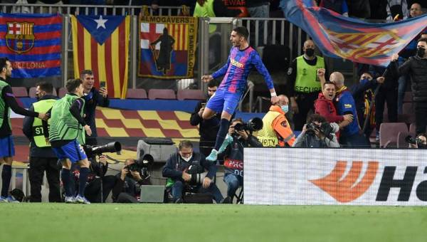 ¡Empatados! Así se vivió el minuto a minuto del Barcelona-Napoli en el Camp Nou por la Europa League