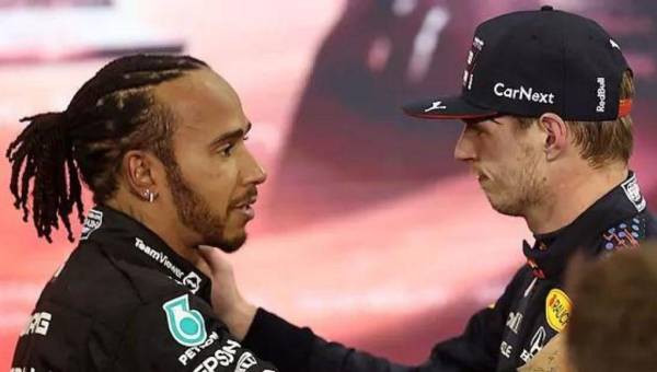 Los pilotos de Fórmula Uno siguen apoyando a Hamilton.