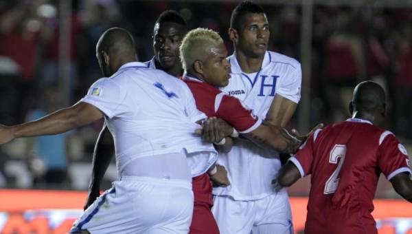 Honduras empató dos veces con Panamá en sus últimas dos visitas al estadio Rommll Fernández.