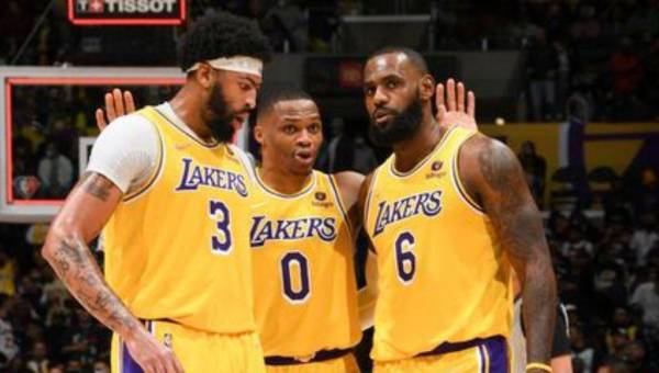 Los Lakers siguen dando buenos pasos para llegar a su mejor y sacarle el máximo provecho al tridente LeBron, Russel y Anthony.
