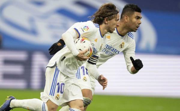 Modric aprovechó el segundo penal que pitaron a favor del Real Madrid.