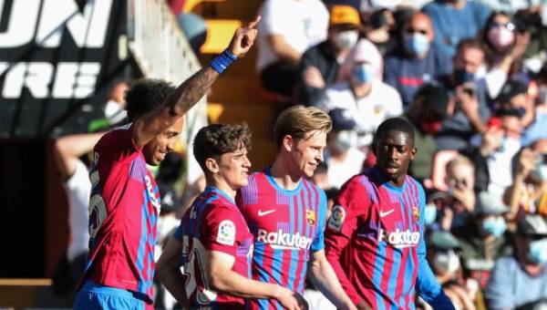 ¡Efecto Xavi! Barcelona se divierte en Mestalla y regresa a zona Champions tras golear al Valencia