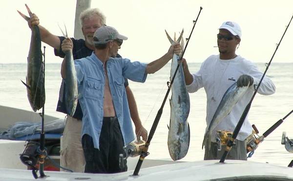 Con grandes premios en efectivo: Se pone en marcha la edición 23 del Torneo Internacional de Pesca Roatán - Vimarsana News