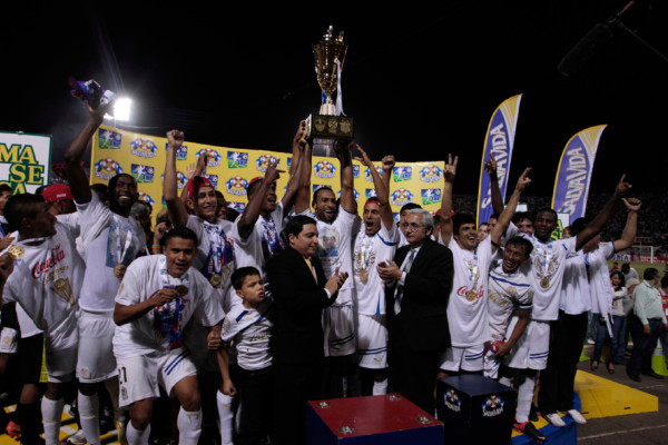 OLIMPIA TRICAMPEON APERTURA 2012