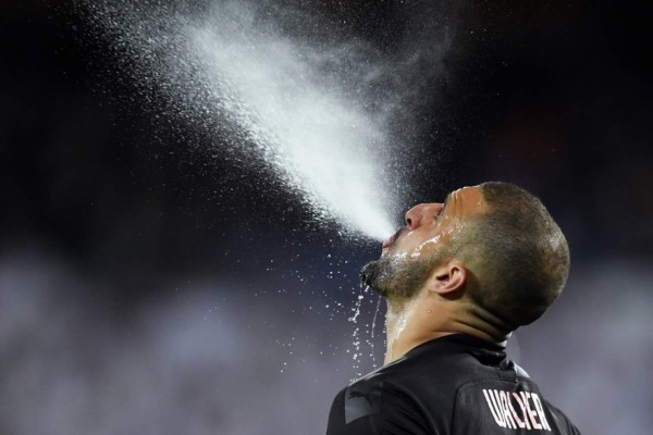 Decepción en el Bernabéu tras derrota contra el City y alerta máxima por el Coronavirus