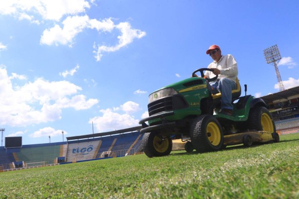 Una belleza: Camerinos, pasillos, cámaras ¡la intimidad del estadio Nacional de Tegucigalpa!