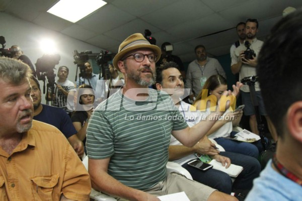 Honduras cerró su preparación con bromas, Costly de portero y un jugador pelón