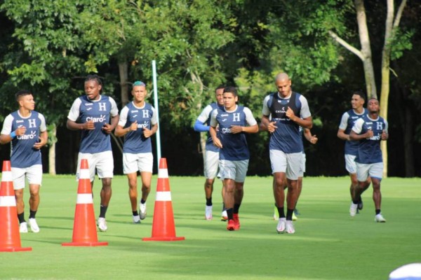 Viernes intenso para la H: trabajo de gimnasio, cancha y el arribo de un legionario a la concentración