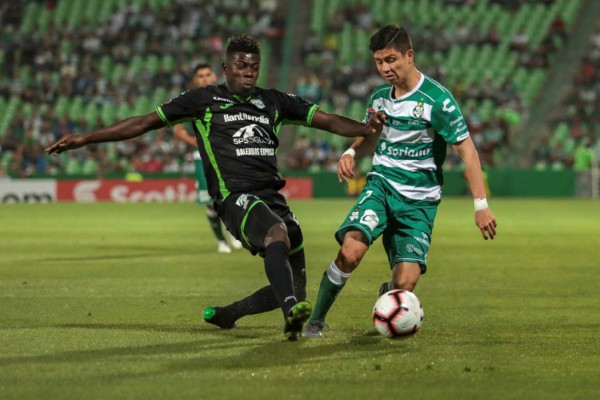 Noche de espanto en Torreón: Las tristes fotos que deja el Santos-Marathón en Champions