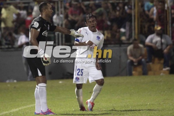 La mejores imágenes del clásico España Olimpia