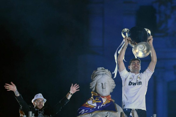 El Real Madrid celebra en la Cibeles