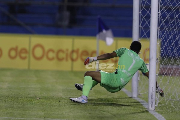 La chica del palco, el invitado especial y el hermoso detalle de Troglio en su gorra