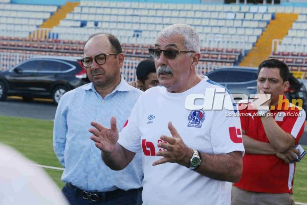 ¡Risas, charlas y abrazos! Así fue el primer entreno de Manuel Keosseián con Olimpia