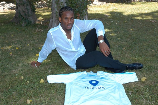 Los futbolistas que nacieron en los barrios más pobres de su país y ahora son estrellas