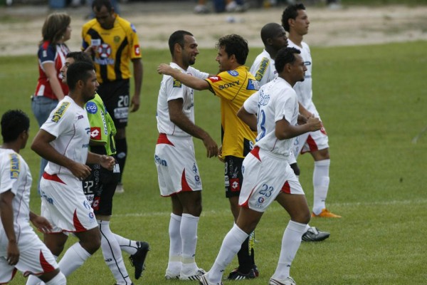 En el álbum del recuerdo: Los clásicos entre Real España y Olimpia