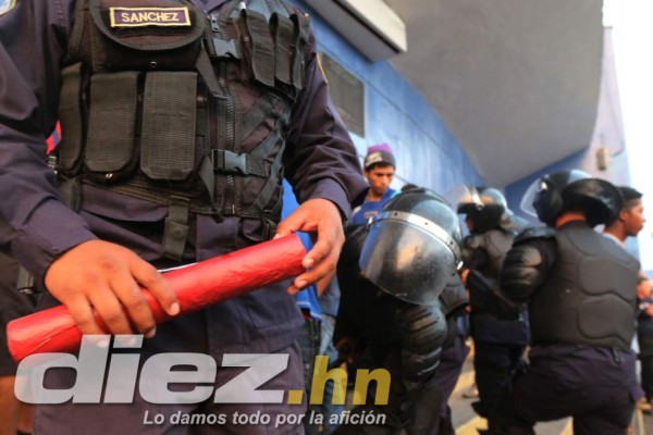 ¡Ambientazo en clásico capitalino entre Motagua y Olimpia!