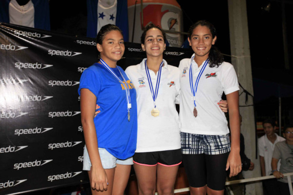 Delfines Sampedranos, campeones centroamericanos