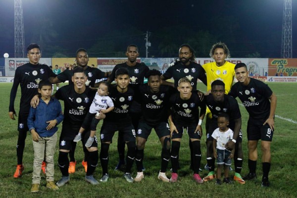 Legionario con nuevo club y Motagua iría por Juan Ramón y Real España es noticia