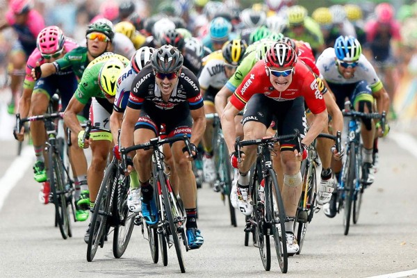 Las mejores postales del Tour de Francia 2015