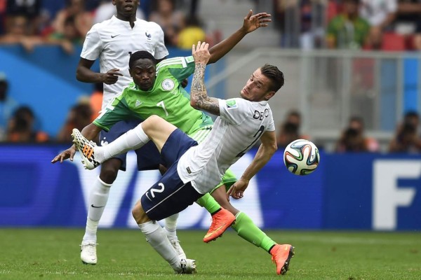 Francia calificó a cuartos de final tras derrotar por 2-0 a Nigeria