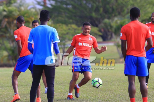 Novedades, risas y MVP: Así fue el entrenamiento de Olimpia previo a final