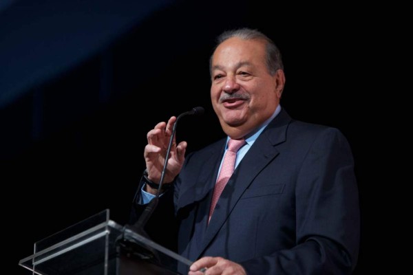 Los magnates que invierten sus millones en el fútbol