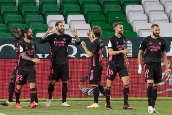 Remontada y polémica en la victoria del Real Madrid ante el Betis en el estadio Benito Villamarín