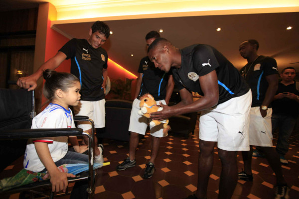 Dania, la niña que emocionó a los merengues.