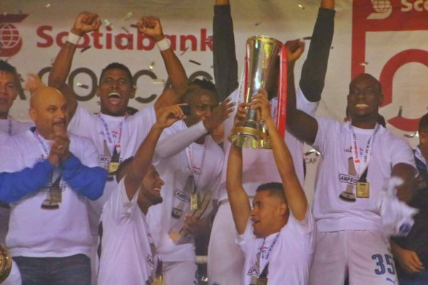 Así fue el enorme festejo de los jugadores del Olimpia luego de se campeones