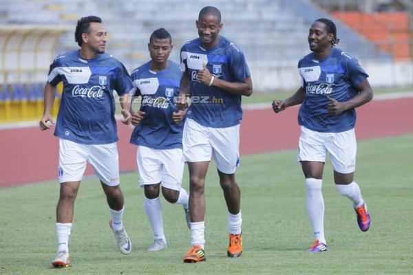 Los futbolistas a los que Luis Suárez llamó en Honduras y que luego 'desaparecieron' del fútbol