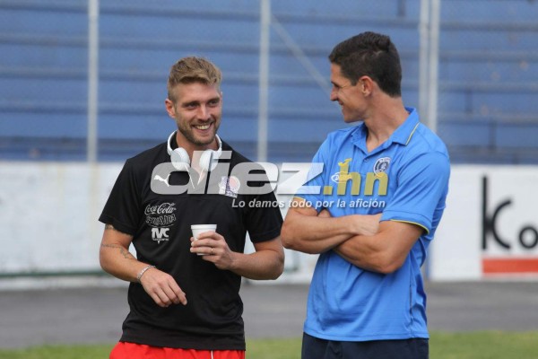 Las sorprendentes imágenes que no viste por la TV del clásico capitalino