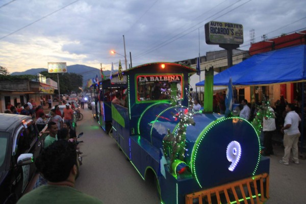 AMBIENTE DE FIESTA EN TOCOA PARA LA FINAL