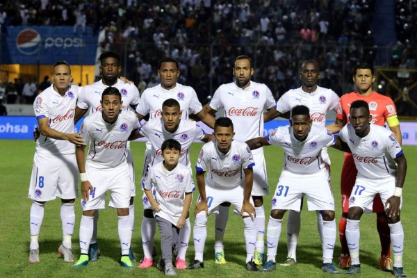 ¡Triste! Las imágenes de la corta carrera de Árnold Peralta en el fútbol