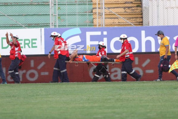 NO VISTE EN TV: El amor de un juvenil al escudo del Platense, persignación y la herida de Techera
