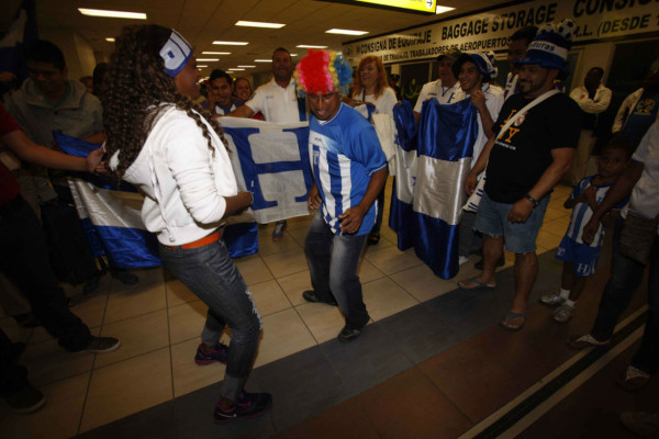 El color en Panamá tras la llegada de Honduras.