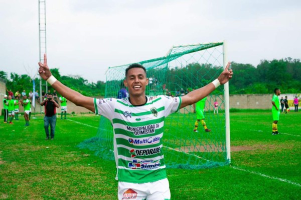 Liga de Ascenso: Uniforme del Barcelona, cancha inundada y Maco Mejía dando instrucciones
