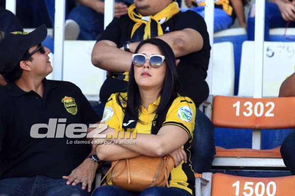 NO SE VIO POR TV: La selfie, la familia, la baleada y el abrazo de 'Chapeta' a Moreira