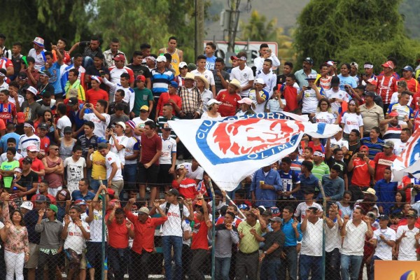 FOTOS: Olimpia desata la locura en el Marcelo Tinoco de Danlí