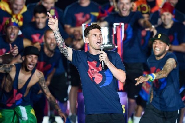 Barcelona celebra en su ciudad el título de Champions