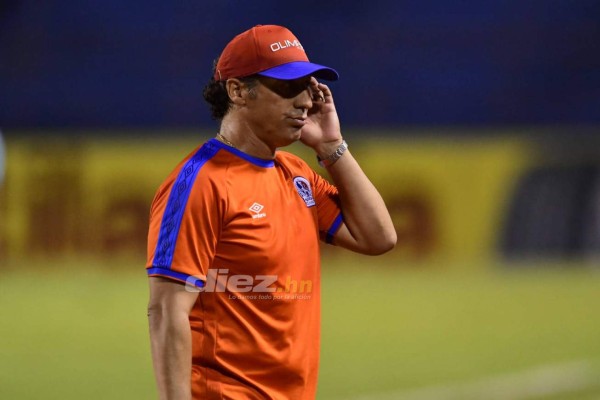 NO SE VIO EN TV: La máscara de Beckeles y la nueva cábala de Pedro Troglio