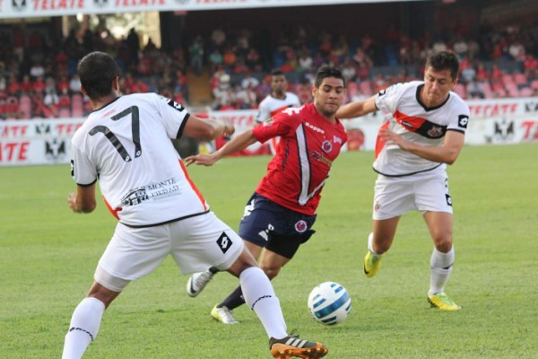 Los futbolistas más chaparros que han tenido éxito