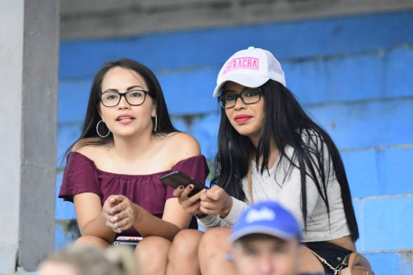 ¡Mamitas! Las linduras que adornaron la vuelta del repechaje en Honduras