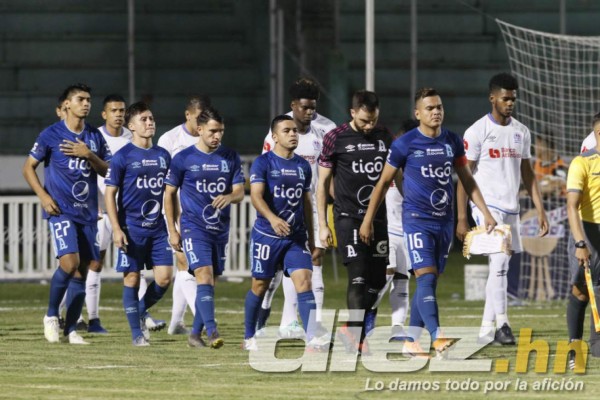 Fotos: Los seis jugadores del Olimpia que entrenaron antes del partido y la dedicatoria de Eddie