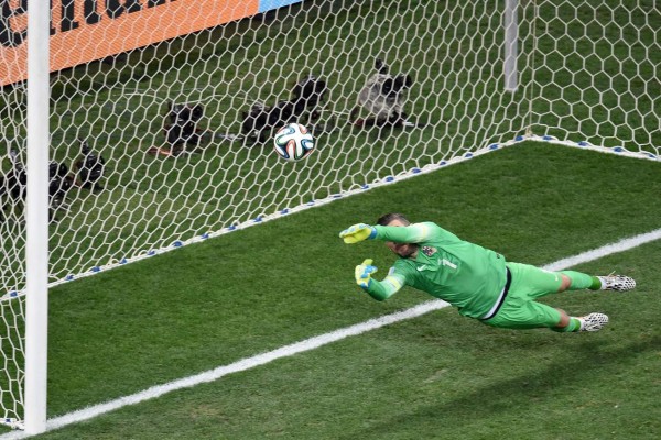 Brasil sorprende a Croacia en su primer partido 3-1