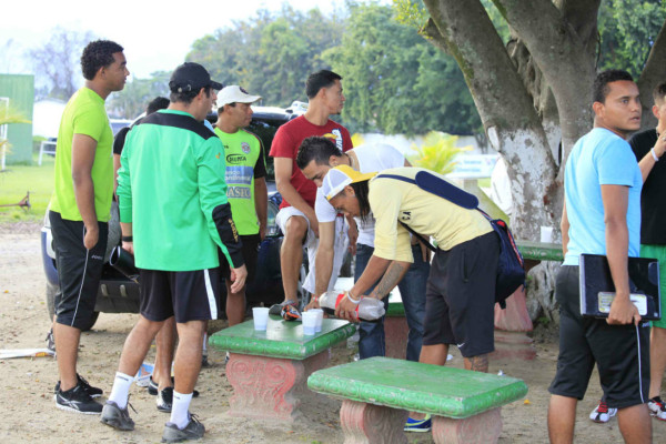 Huelga en Marathón por falta de salario.