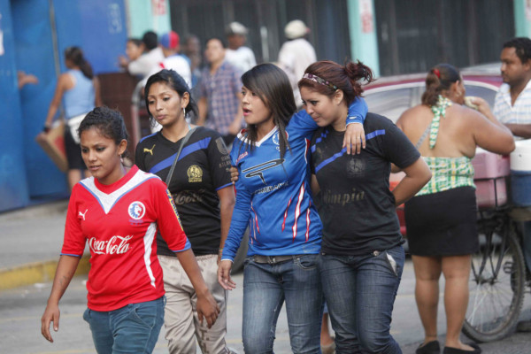 Ambiente en el estadio Morazán